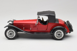 Alfa Romeo 6C 1750 Alfetta Червен Polistil 1:18 PL001 Метал — снимка 4 от 8