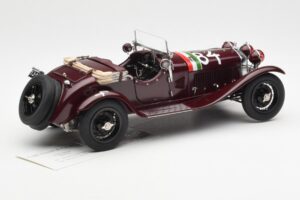 Alfa Romeo 1750 GS Spider #84 T. Nuvolari / B. Guidotti Mille Miglia Winner 1930 CMC 1:18 M-141 Метал — снимка 2 от 6