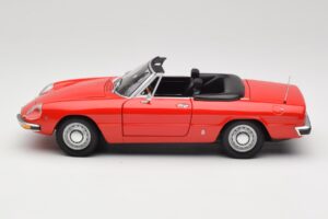 Alfa Romeo 2000 Spider Червен Minichamps 1:18 180120930 Метал — снимка 4 от 8