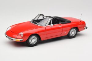 Alfa Romeo 2000 Spider Червен Minichamps 1:18 180120930 Метал