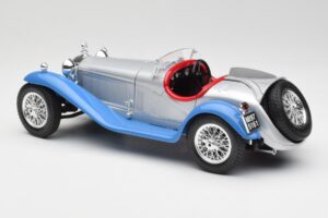 Alfa Romeo 2300 Spider Сребристосин Bburago 1:18 3008 Метал — снимка 7 от 8