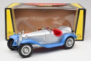 Alfa Romeo 2300 Spider Сребристосин Bburago 1:18 3008 Метал — снимка 8 от 8