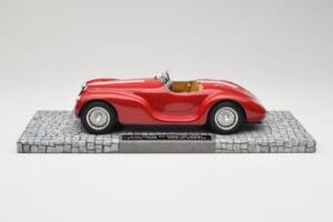 Alfa Romeo 6C 2500 SS Corsa Spider Червен Minichamps 1:18 107120230 Смола — снимка 3 от 6