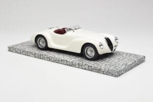 Alfa Romeo 6C 2500 SS Corsa Spider Бял Minichamps 1:18 107120232 Смола — снимка 4 от 6