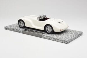 Alfa Romeo 6C 2500 SS Corsa Spider Бял Minichamps 1:18 107120232 Смола — снимка 5 от 6