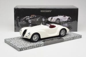 Alfa Romeo 6C 2500 SS Corsa Spider Бял Minichamps 1:18 107120232 Смола — снимка 6 от 6