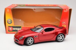Alfa Romeo 8C Competizione Червен Bburago 1:18 18-11021 Метал — снимка 8 от 8