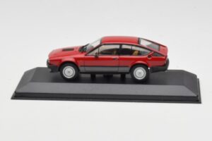 Alfa Romeo Alfetta GTV6 Червен Minichamps 1:43 400120140 Метал