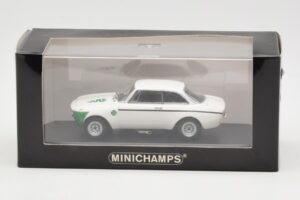 Alfa Romeo Giulia 1300 GTA Junior Бял Minichamps 1:43 400120601 Метал — снимка 3 от 3