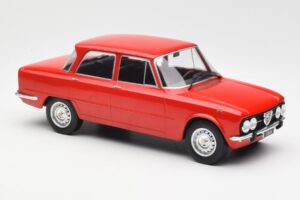 Alfa Romeo Giulia Nuova Super Червен MCG 1:18 MCG18145 Метал — снимка 4 от 6
