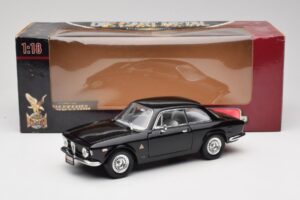 Alfa Romeo Giulia Sprint GTA Черен Road Signature 1:18 92348 Метал — снимка 8 от 8