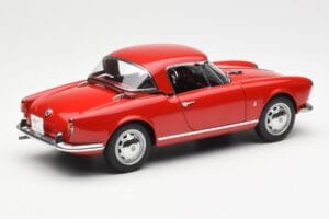 Alfa Romeo Giulietta 1300 Spider Червен AUTOart 1:18 70157 Метал — снимка 3 от 8