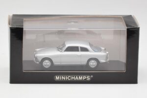 Alfa Romeo Giulietta Sprint Сребрист Minichamps 1:43 400120400 Метал — снимка 4 от 4