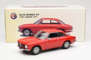 Alfa Romeo GT 1300 Junior LHD Червен AUTOart 1:18 70131 Метал — снимка 8 от 8