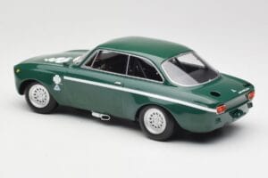 Alfa Romeo GTA 1300 Junior Зелен Minichamps 1:18 155120022 Метал — снимка 5 от 6