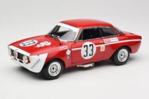 Alfa Romeo GTA 1300 Junior #33 T. Hezemans / G. van Lennep Hezemans Jarama 1972 Minichamps 1:18 100721233 Метал