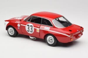 Alfa Romeo GTA 1300 Junior #33 T. Hezemans / G. van Lennep Hezemans Jarama 1972 Minichamps 1:18 100721233 Метал — снимка 7 от 8