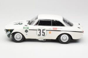 Alfa Romeo GTA 1300 Junior #35 C. Colzani / Pooky / G. Venturi 4 Hours of Jarama 1972 Minichamps 1:18 155721235 Метал — снимка 3 от 6