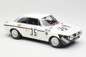 Alfa Romeo GTA 1300 Junior #35 C. Colzani / Pooky / G. Venturi 4 Hours of Jarama 1972 Minichamps 1:18 155721235 Метал — снимка 4 от 6