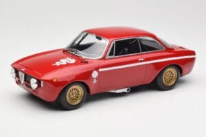 Alfa Romeo GTA 1300 Junior Червен Minichamps 1:18 155120020 Метал
