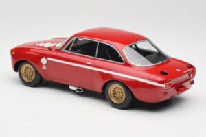 Alfa Romeo GTA 1300 Junior Червен Minichamps 1:18 155120020 Метал — снимка 5 от 6