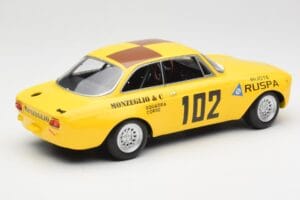 Alfa Romeo GTA 1300 #102 Squadra Corse R. Zanetti / M. Ruspa / Monzeglio Targa Florio 1971 Minichamps 1:18 155711202 Метал — снимка 2 от 6