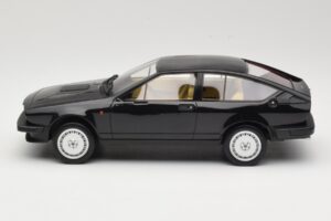 Alfa Romeo GTV6 2.5 Черен Laudoracing-Models 1:18 LM110C Метал — снимка 3 от 6