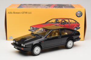 Alfa Romeo GTV6 2.5 Черен Laudoracing-Models 1:18 LM110C Метал — снимка 6 от 6