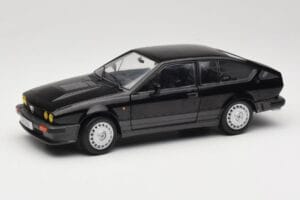 Alfa Romeo GTV6 Черен Solido 1:18 S1802302 Метал