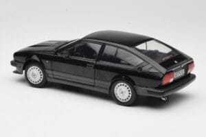 Alfa Romeo GTV6 Черен Solido 1:18 S1802302 Метал — снимка 7 от 8