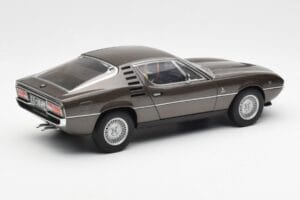 Alfa Romeo Montreal Кафяв Металик AUTOart 1:18 70173 Метал — снимка 3 от 8