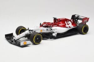 Alfa Romeo Racing C38 #7 K. Raikkonen F1 2019 Minichamps 1:18 110190007 Метал