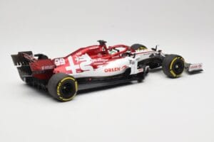 Alfa Romeo Racing C39 #99 A. Giovinazzi Austrian GP 2020 Minichamps 1:18 110200199 Метал — снимка 2 от 6