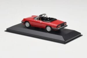 Alfa Romeo Spider 2000 Alfa Червен Minichamps 1:43 436120760 Метал — снимка 3 от 4
