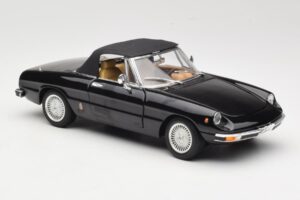 Alfa Romeo Spider 916 Veloce Черен Ricko 1:18 32107 Метал — снимка 6 от 8