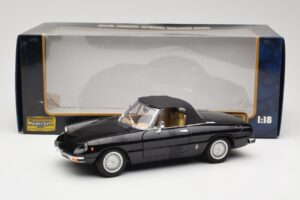 Alfa Romeo Spider 916 Veloce Черен Ricko 1:18 32107 Метал — снимка 8 от 8