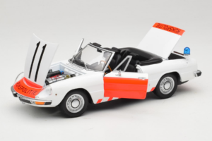 Alfa Romeo Spider Rijkspolitie Minichamps 1:18 180120994 Метал — снимка 2 от 8