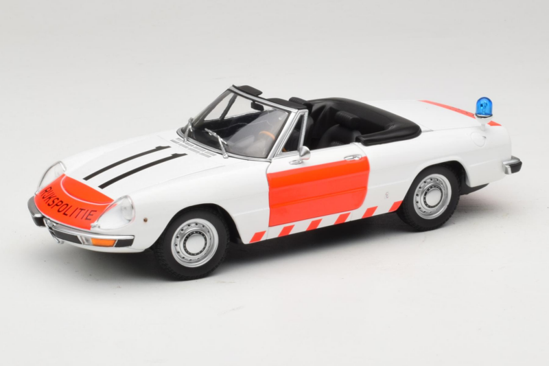 Alfa Romeo Spider Rijkspolitie Minichamps 1:18 180120994 Метал