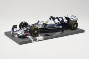AlphaTauri AT03 #10 P. Gasly Bahrain GP 2022 Minichamps 1:18 117220110 Метал — снимка 2 от 6