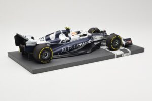AlphaTauri AT03 #22 Y. Tsunoda Bahrain GP 2022 Minichamps 1:18 117220122 Метал — снимка 3 от 6