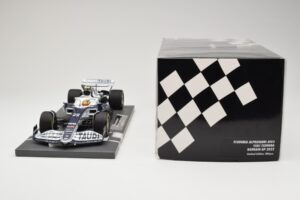 AlphaTauri AT03 #22 Y. Tsunoda Bahrain GP 2022 Minichamps 1:18 117220122 Метал — снимка 6 от 6