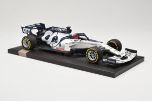 AlphaTauri Honda AT01 #26 D. Kvyat Italian GP 2020 Minichamps 1:18 117200826 Метал — снимка 4 от 6