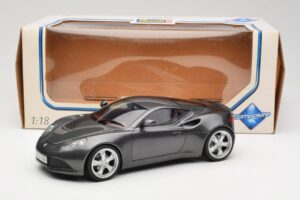 Artega GT Grey Metallic Revell 1:18 09024 Метал — снимка 8 от 8