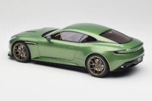 Aston Martin DB12 Зелен GT Spirit 1:18 GT466 Смола — снимка 4 от 5