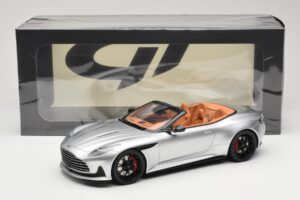 Aston Martin DB12 Volante Сребрист GT Spirit 1:18 GT945 Смола — снимка 6 от 6