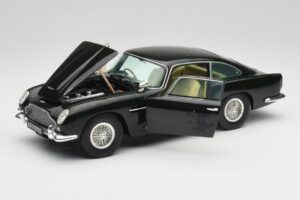 Aston Martin DB5 California Салвия Chrono 1:18 H1001 Метал — снимка 2 от 8