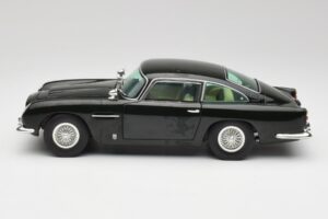 Aston Martin DB5 California Салвия Chrono 1:18 H1001 Метал — снимка 4 от 8