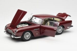Aston Martin DB5 Dubonnet Червен AUTOart 1:18 70213 Метал — снимка 2 от 8
