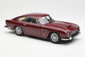 Aston Martin DB5 Dubonnet Червен AUTOart 1:18 70213 Метал — снимка 6 от 8