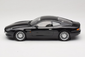 Aston Martin DB7 Bowland Black Cult Models 1:18 CML187-2 Смола — снимка 3 от 6